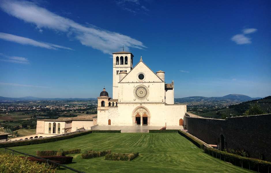 1. Assisi